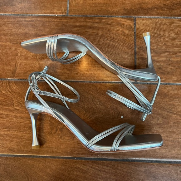 Tibi Metallic Nappa Guy Sandal in size 40 - Picture 7 of 10
